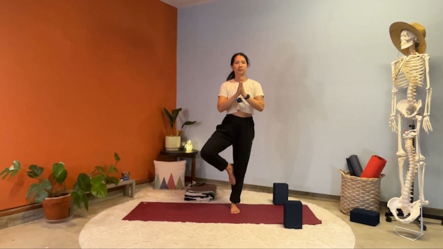 45 min Hatha Yoga 1-2 w/ Elena - Less...
