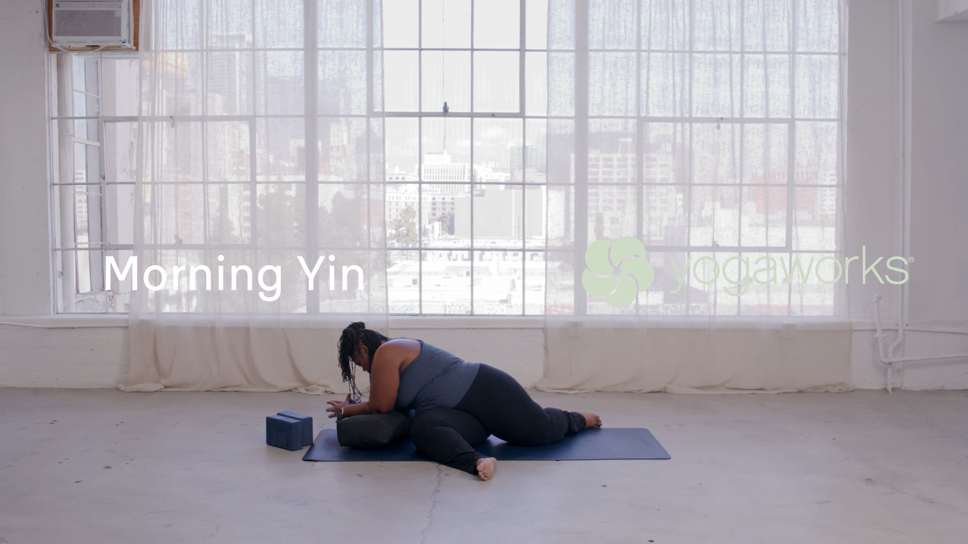 20 min Morning Yin Yoga w/ Tamika