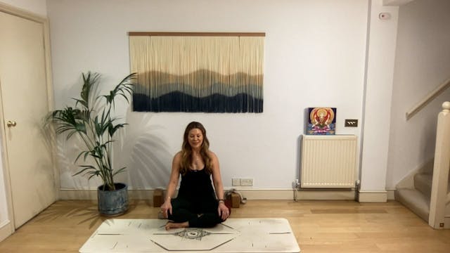 10 min Inner Glow Meditation: Mia