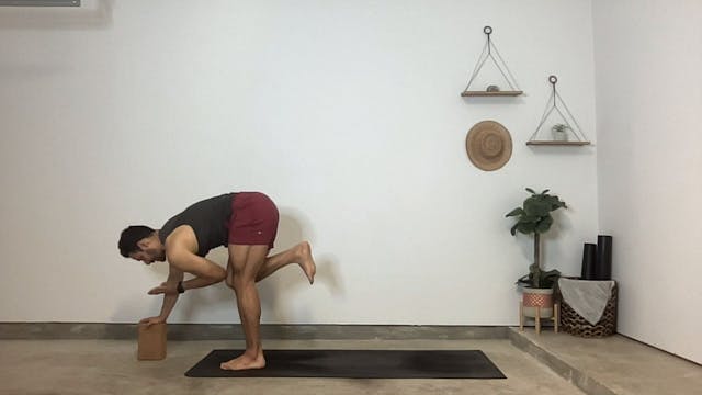 45 min Morning Flow w/ Gustavo - Core...