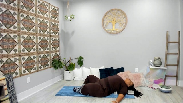 60 min. Yin Yoga w/ Tamika – Slow down, feel, & reset 1/17/24