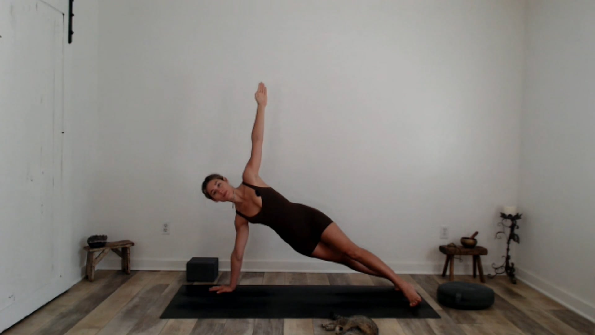 60 min Vinyasa Flow- Release the Grip: Ashley