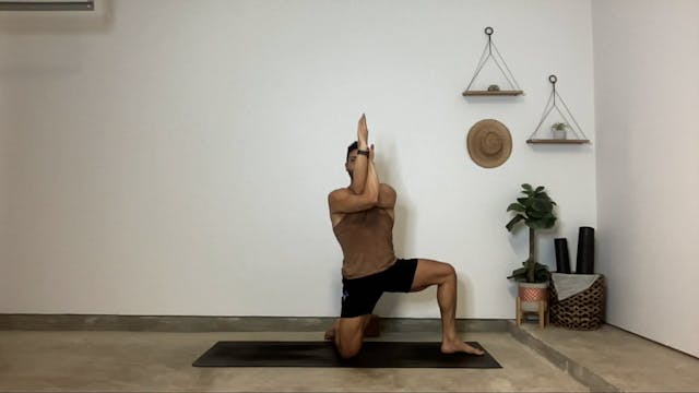 60 min Vinyasa Flow 2-3 w/ Gustavo - ...