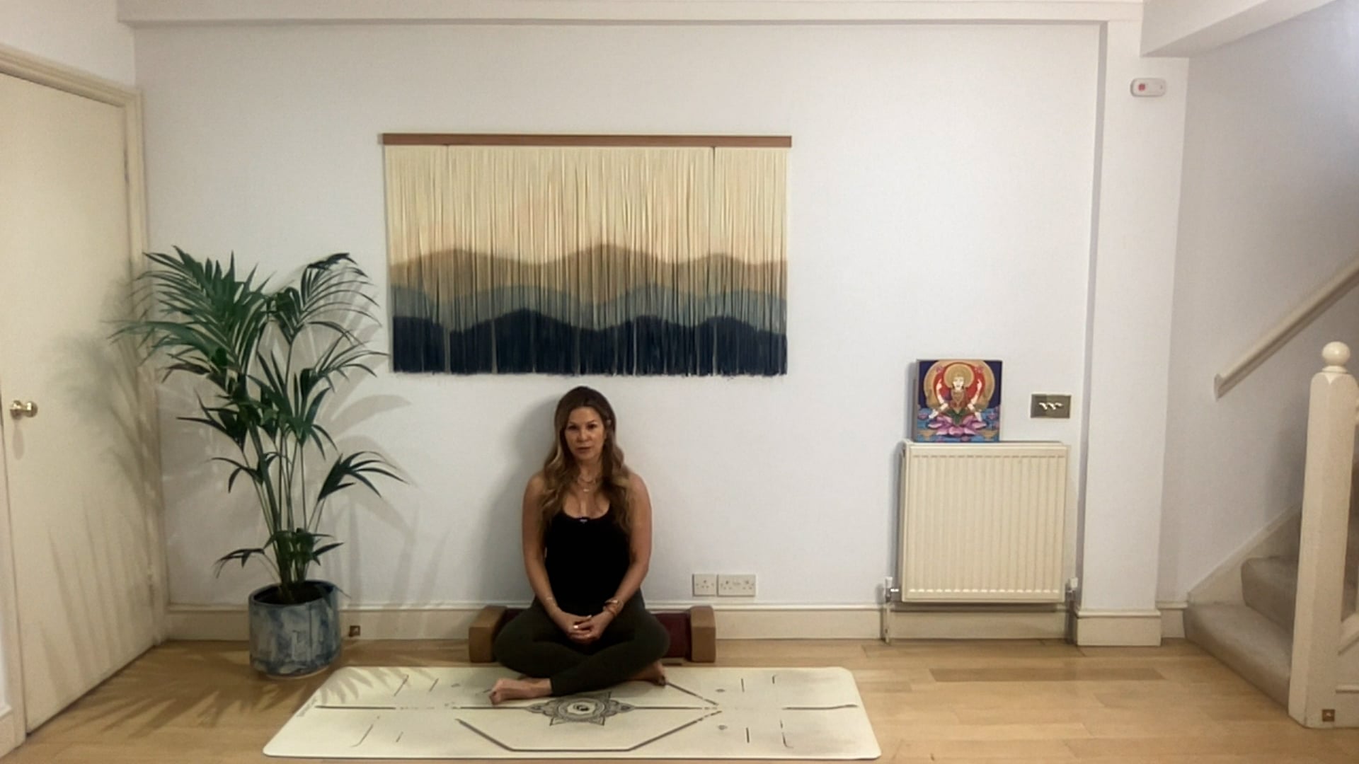 10 min Meditation w/ Mia - Align With...