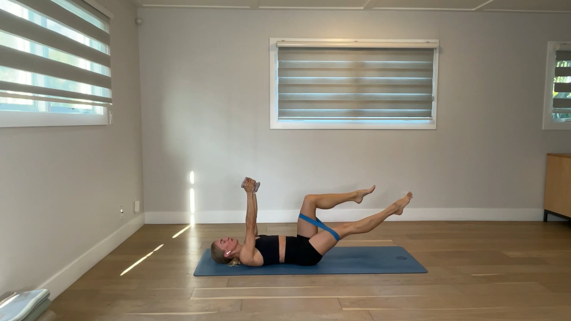 30 min Barre Tone: Maya