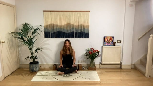 10 min Meditation w/ Mia - Change - 1...