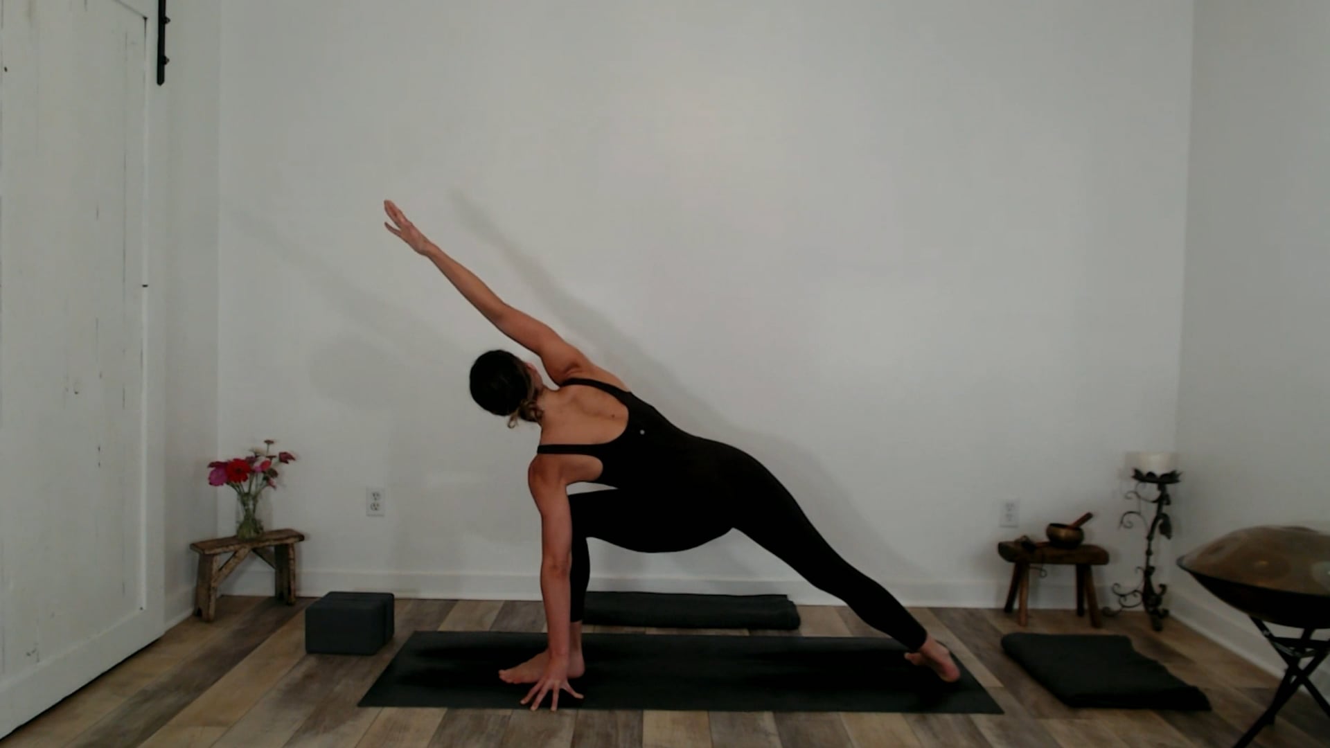 60 min Vinyasa Flow w/ Ashley - Full ...