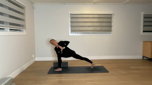 60 min YogaWorks Level 2: Maya