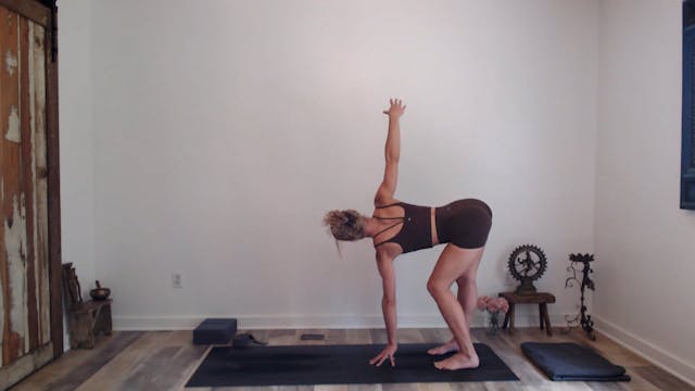 45 Min YogaWorks 1-2 w/ Ashley - Open...
