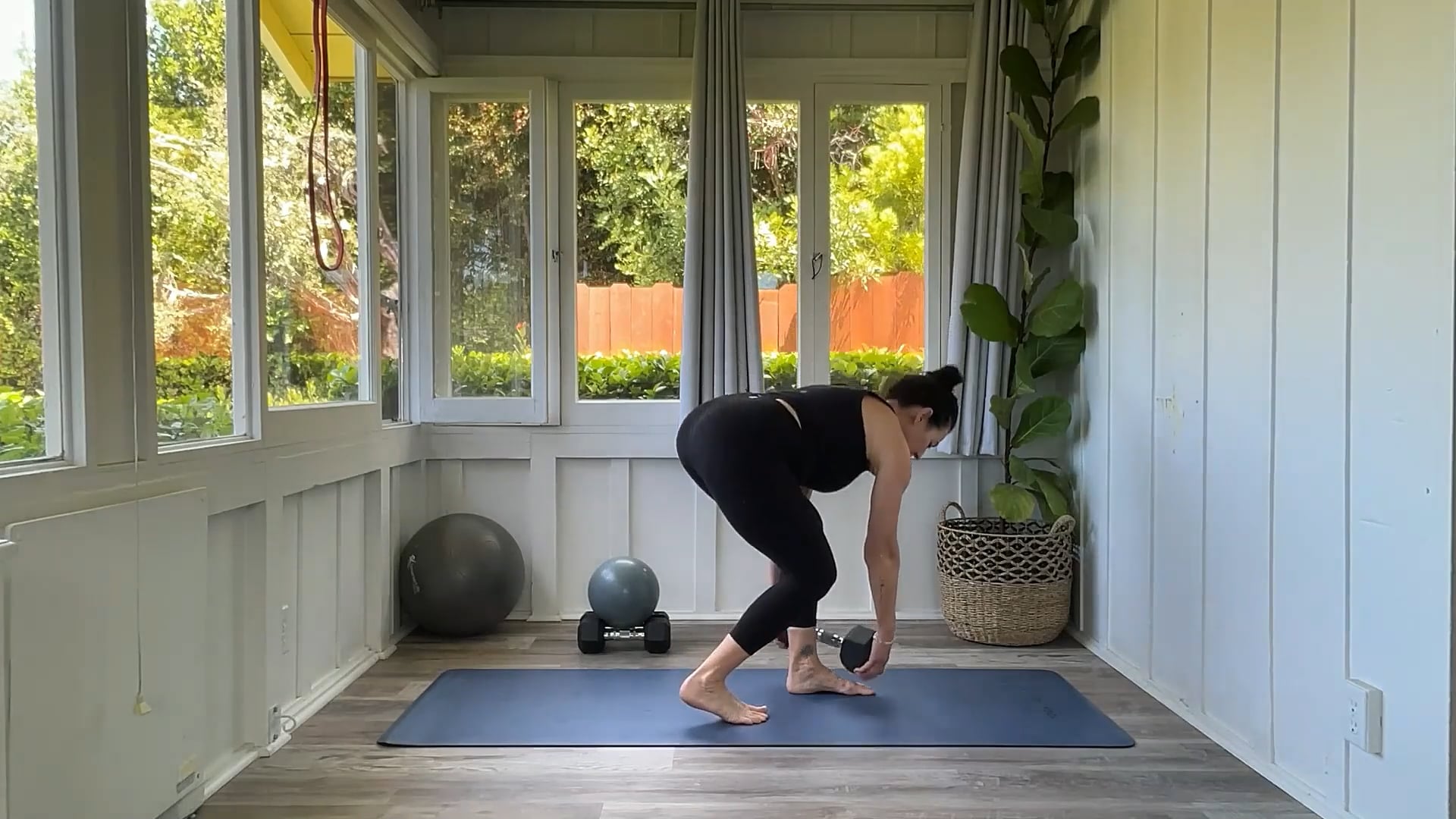 45 min Body Sculpt Legs + Core: Tracy