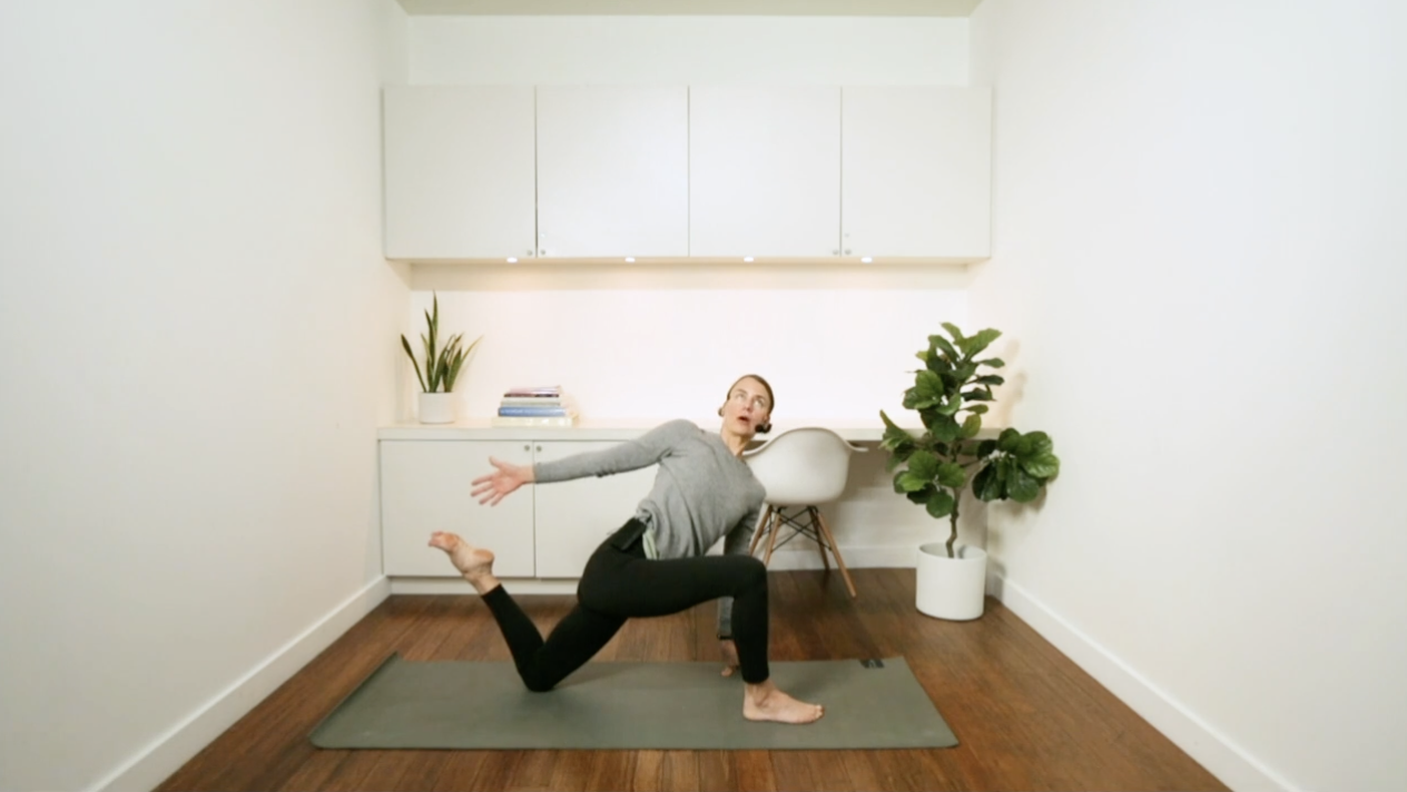 Cozy Hatha Yoga (45 min) - with Lisa Sanson