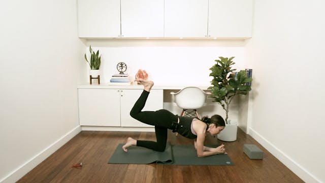 Powerful Pilates (45 mins) – with Ali...