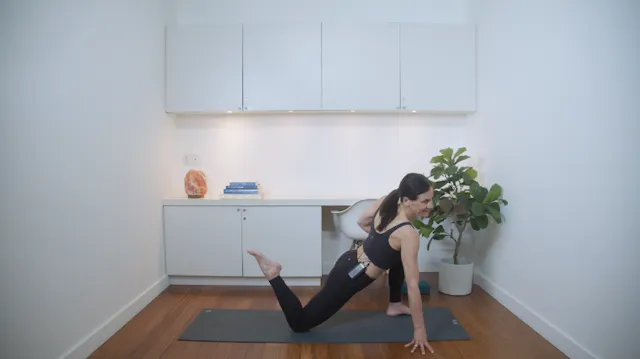 Power Yoga for Better Posture (45 min...