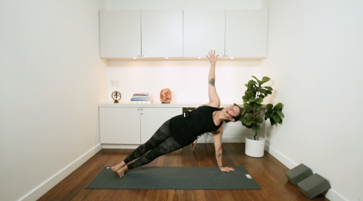 Side Body Slow Flow  (40 min) - with Kyra Morrison