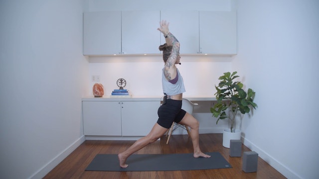 Power Yoga to Wake Up (40 min) - with Lyndsey Carr