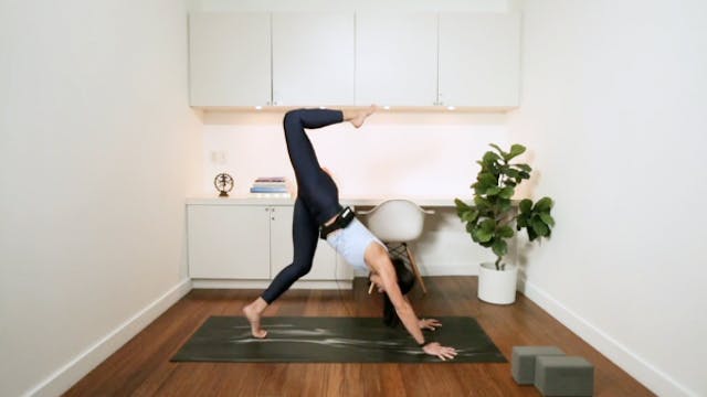 Strong Power-Flow Yoga (65 min) - wit...