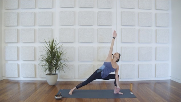 Hatha Yoga for Peace of Mind (30 min) - with Hillary Keegan