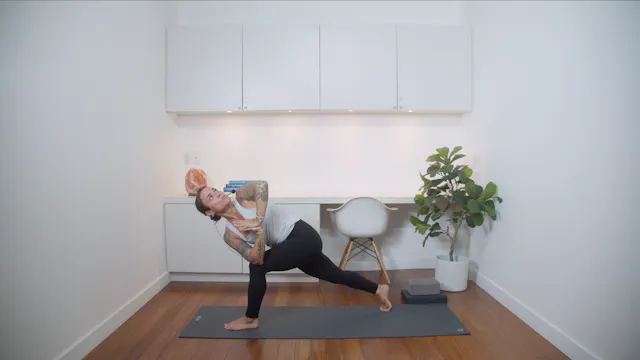 Strong & Steady Hatha Yoga (45 min) -...