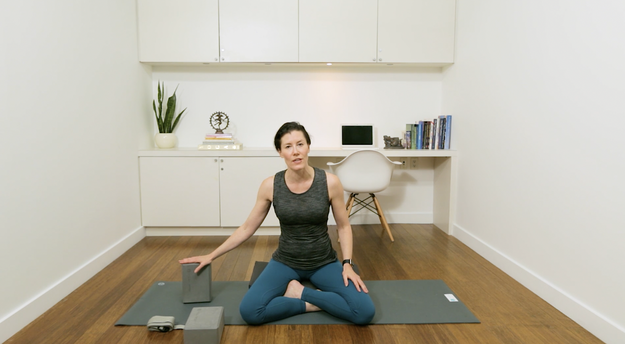 Tutorial: How to Use Props at Home (5 min) — with Rachel Scott