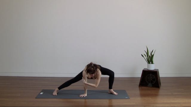 Live Replay: Power Yoga (60 min) - wi...