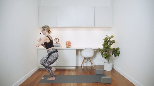 Gentle Yoga for Stress Relief (35 min...