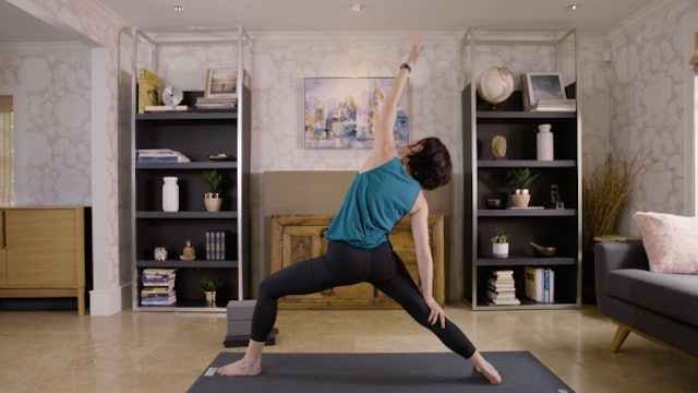 Flow Yoga: Travel and Office Friendly (15 min) — with Rachel Scott