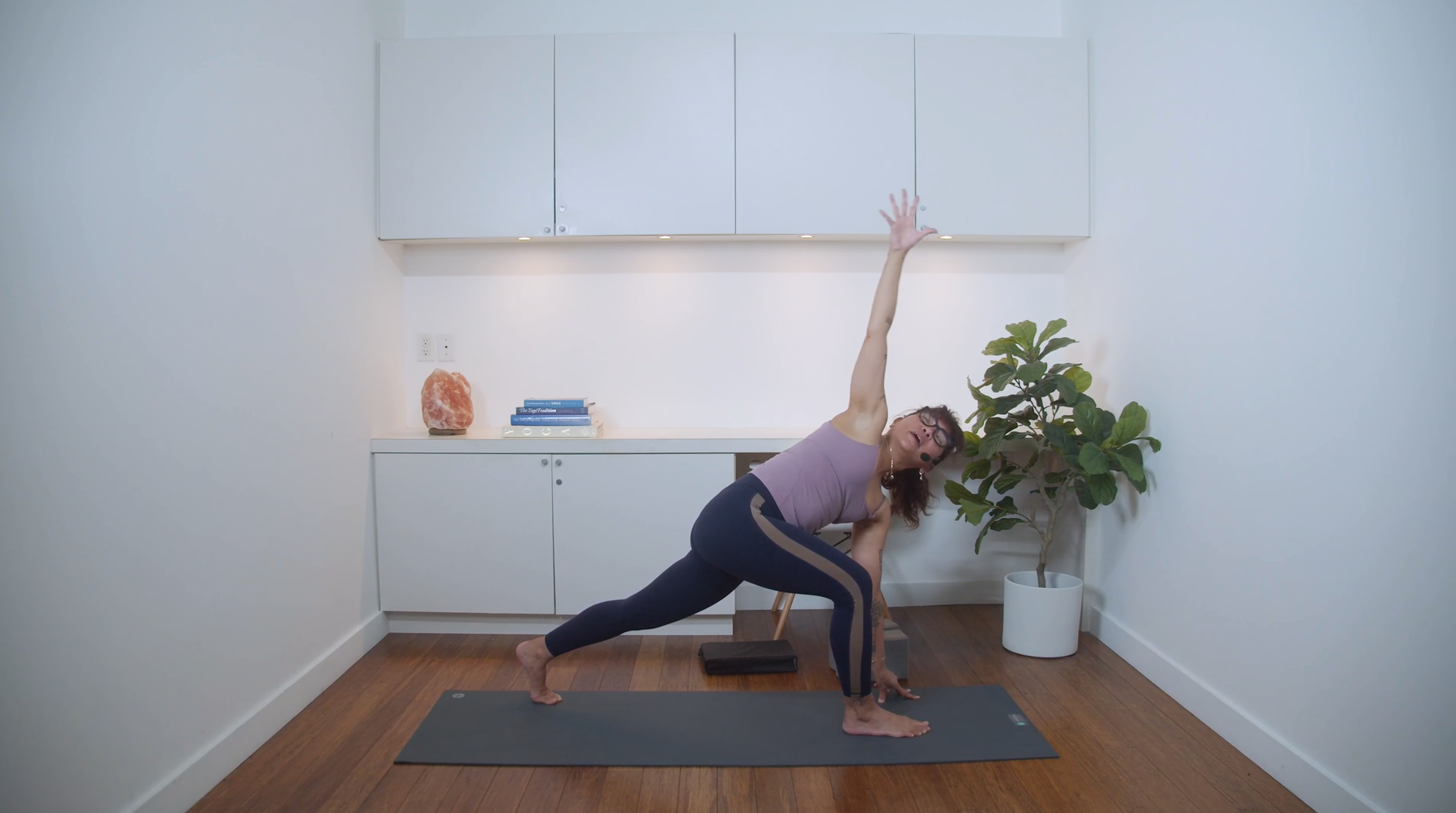 Morning Mobility Reset Flow Yoga (40 min) - Bernadette Pacana