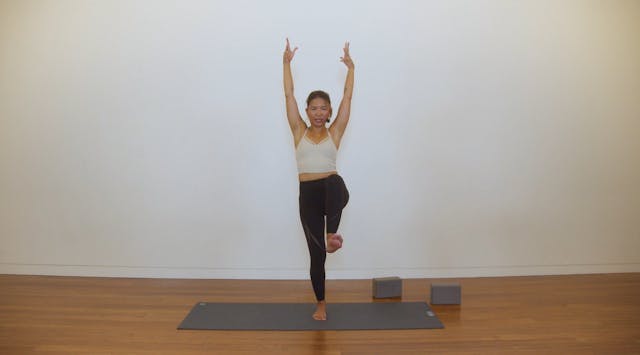 Awareness Driven Flow Yoga (40 min) -...