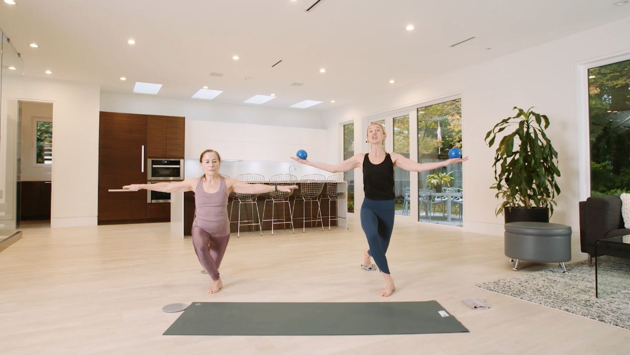 Glider Barre (30 min) — with Sarah Devlin