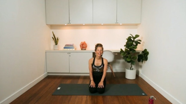 Express Pilates (30 min) - with Chrissy Chequer