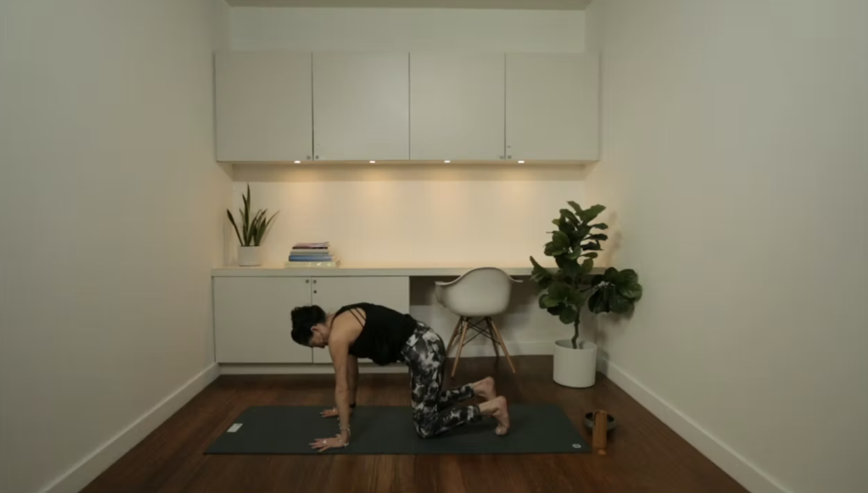 Live Replay: Peaceful Hatha (60 min) - with Hillary Keegan