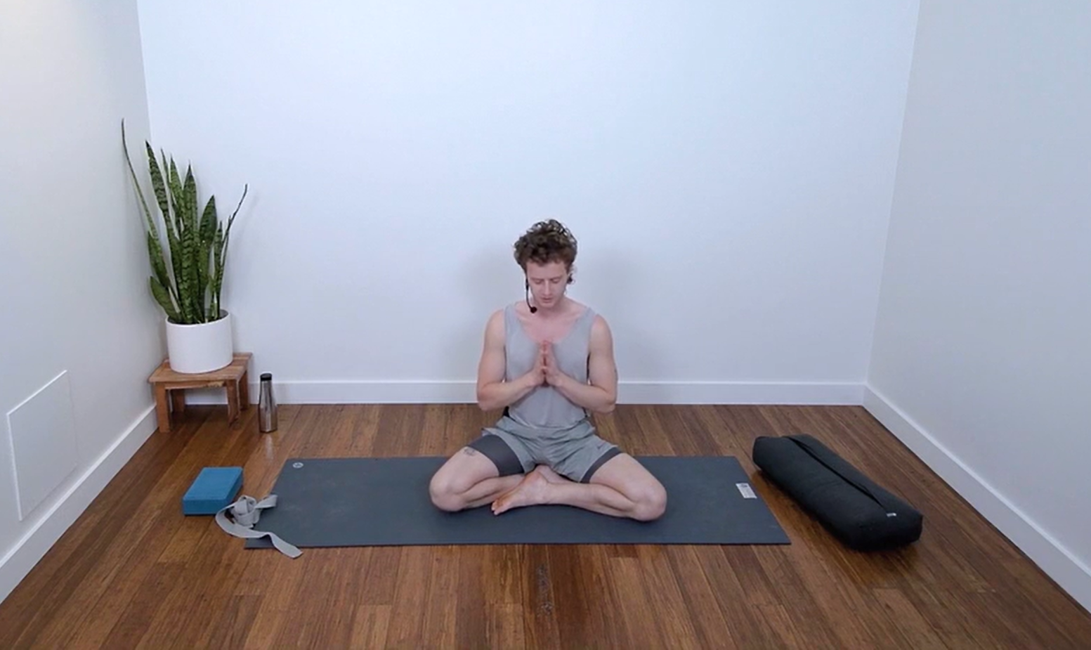 Live Replay: Everyday Flow (60 min) - with Connor Roff