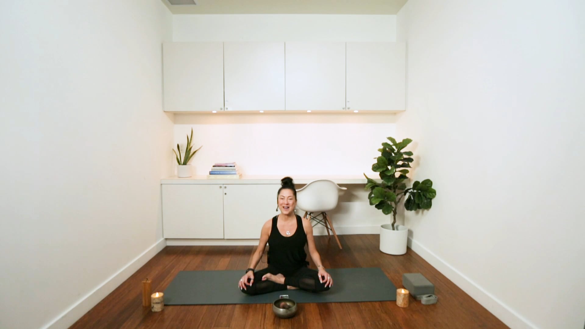 YHot Express (30 min) - with Hillary Keegan