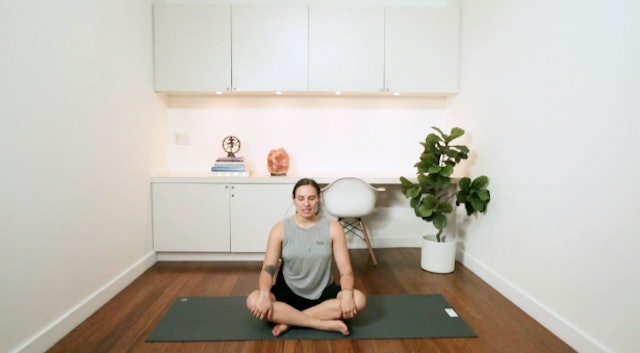 Meditation: Observe Your Breath (10 min) - with Kyra Morrison