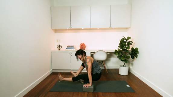 Strong Spirited Flow (45 min) - with Sasha Smith