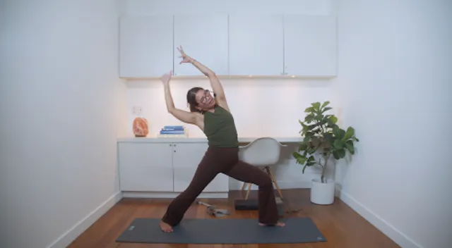 Expansive Flow Yoga for Releasing Ten...