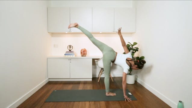 Stretch & Strength Flow (45 min) - wi...