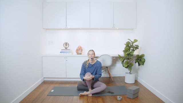 Yin Yoga for Flexibility and Stability (60 min) - with Mikaela Millington