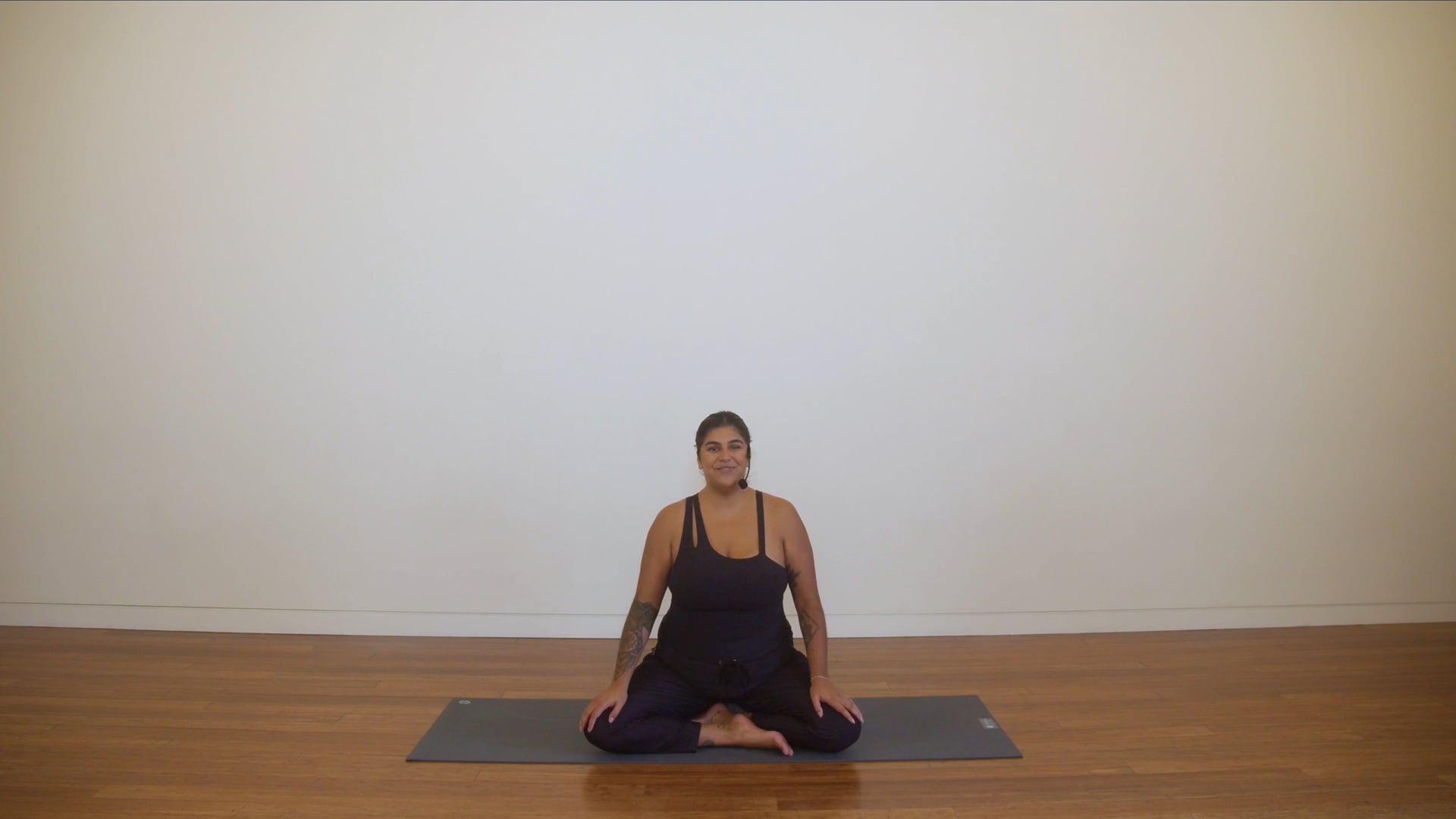 Holiday Glow Flow Yoga (30 min) - with Aaliya Noorani