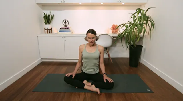 Meditation Before Sleep (17 min) — wi...