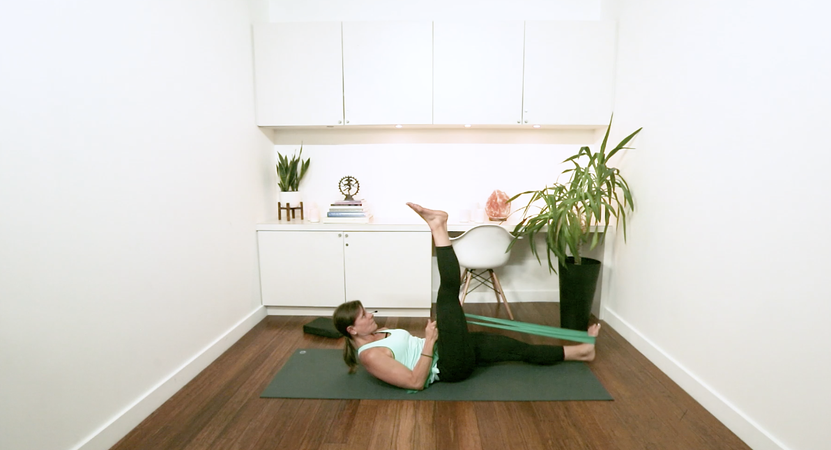 Pilates with Resistance Bands (45 min) — with Hana Weinwurm