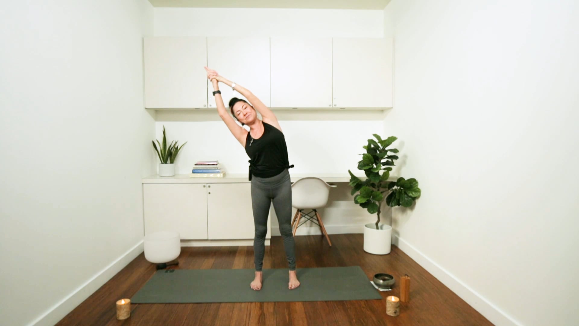 Nourishing YHot Sequence (60 min) - with Hillary Keegan