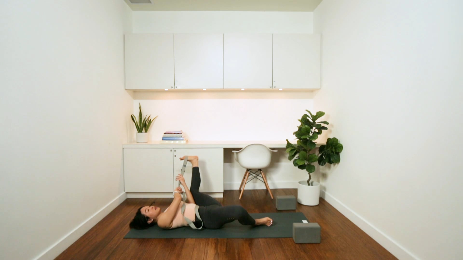 Flow Yoga for Hamstrings (34 min) - with Katrina Chan