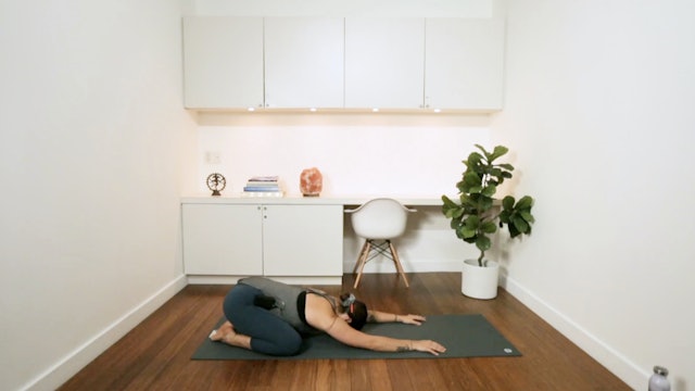 Morning Yoga Release  (30 min) - with Kyra Morrison