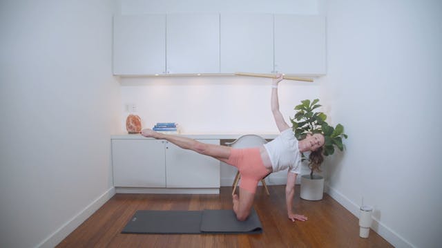 Dowel Pilates (45 min) - with Emily K...