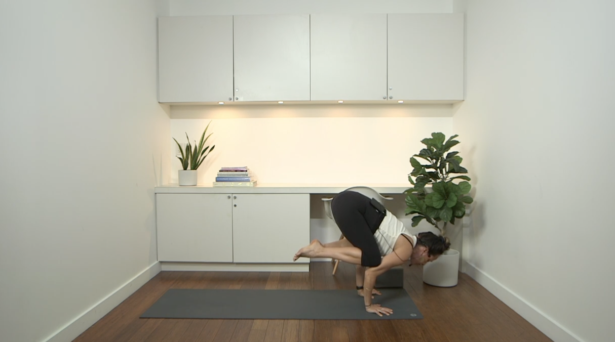 Live Replay: Grounded Power Yoga (60 min) - with Mari Dickey