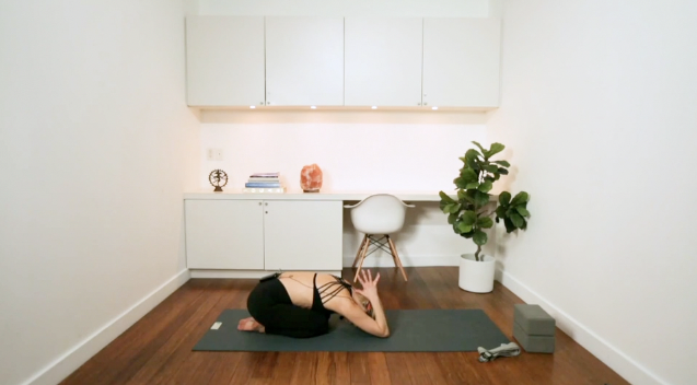 Hatha for Shoulders (40 min) - with Jayme Burke