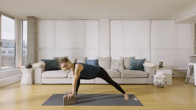 Flow Yoga: to Stretch Legs (15 min) —...