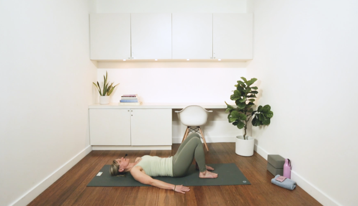 Pilates Tutorial: Neutral Pelvis (8 min) - with Hana Weinwurm