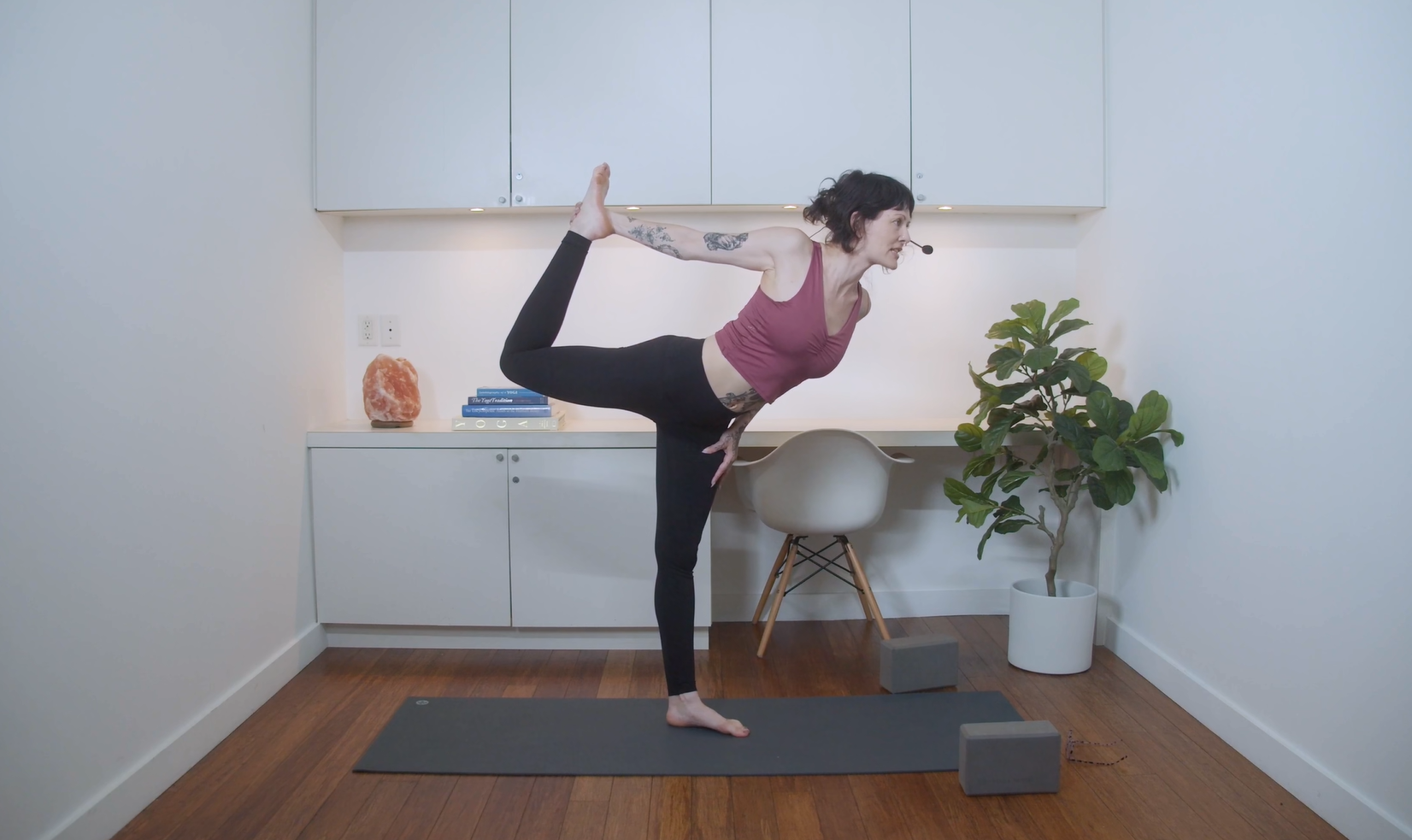 Express YHot (30 min) - Sasha Smith